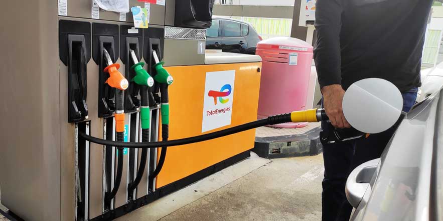 Remise sur le carburant total : comment en profiter ?